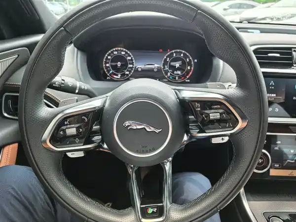 Jaguar XEL 2024