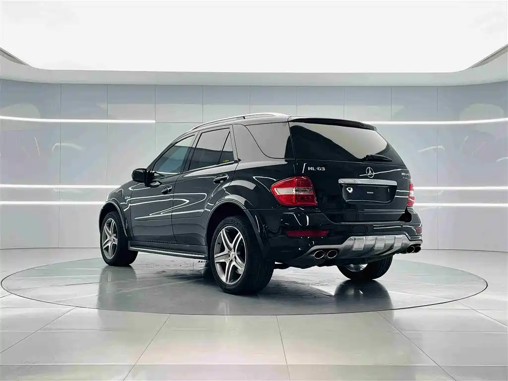 Mercedes-Benz M-Class AMG 2010 — фото 7