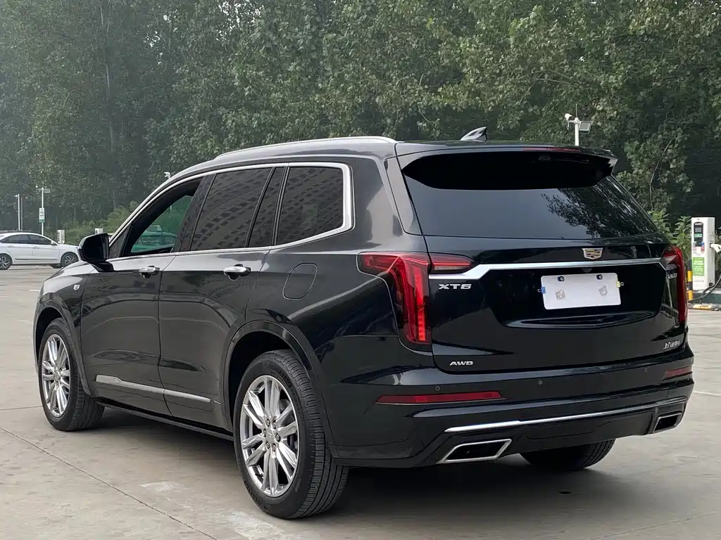 Cadillac XT6 2024 — фото 9