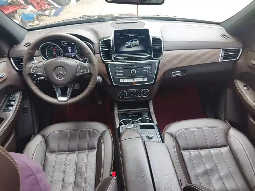 Mercedes-Benz GLE 2019 — фото 10