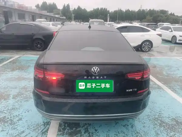 Volkswagen Passat 2021