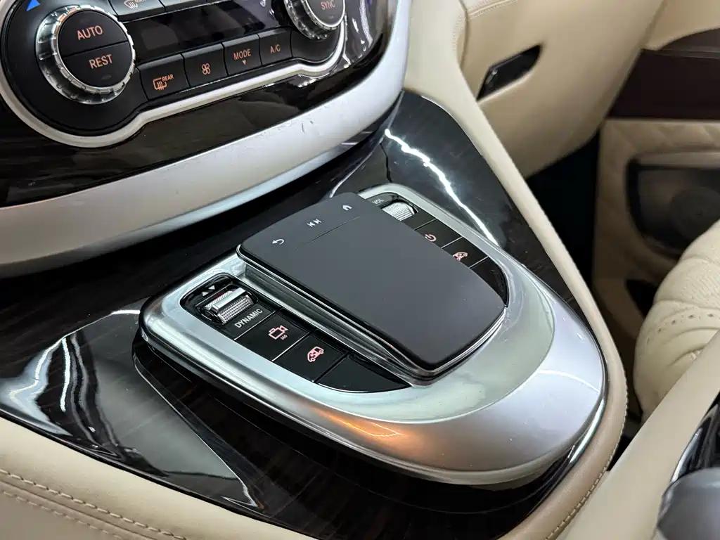 Mercedes-Benz Vito 2021