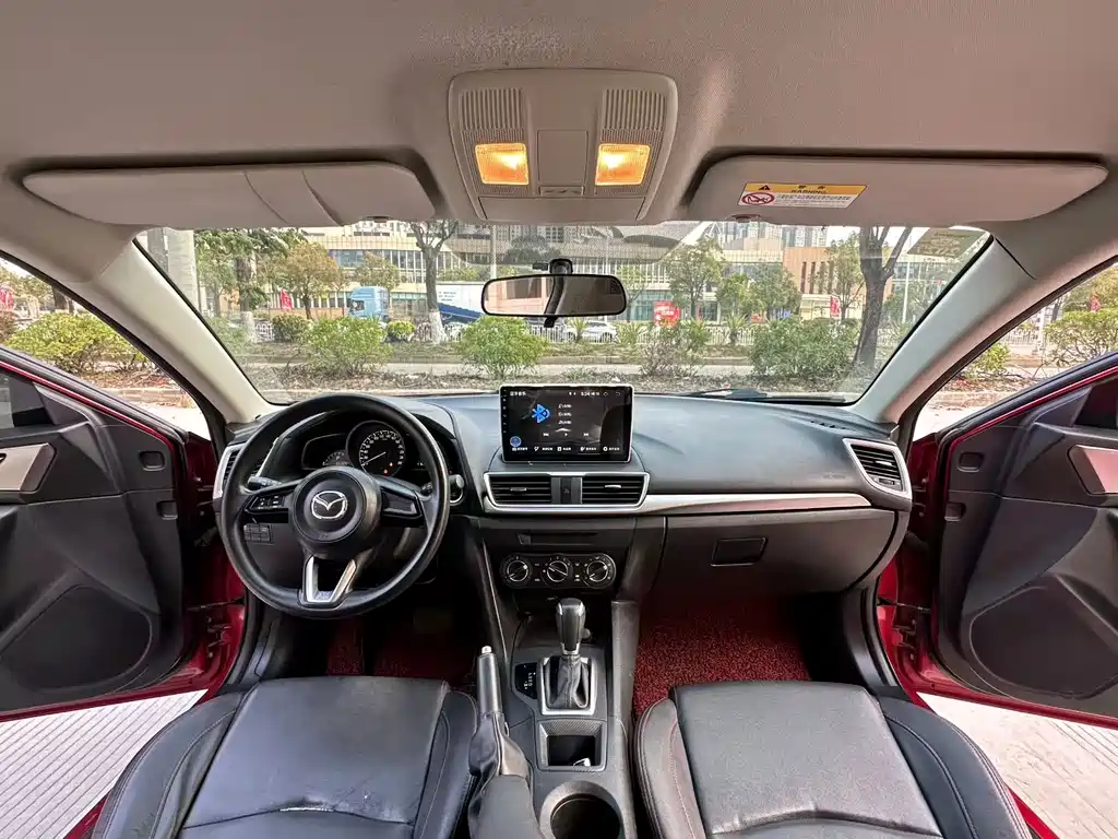 Mazda 3 Axela 2019