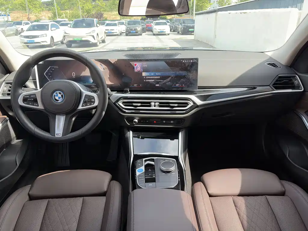 BMW i3 2023 — фото 5