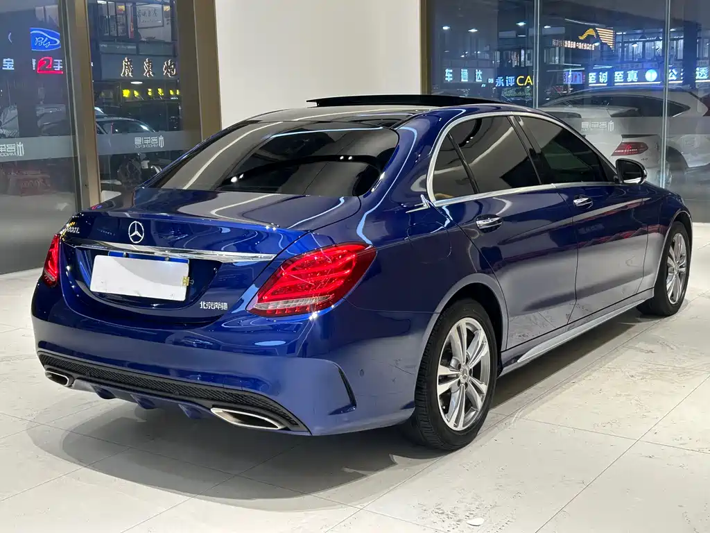 Mercedes-Benz C-Class 2017 — фото 12