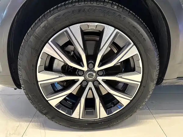 Volvo V90 2021