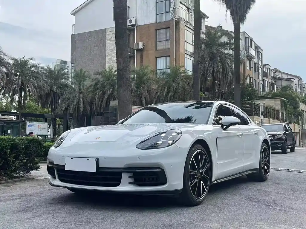 Porsche Panamera 2019
