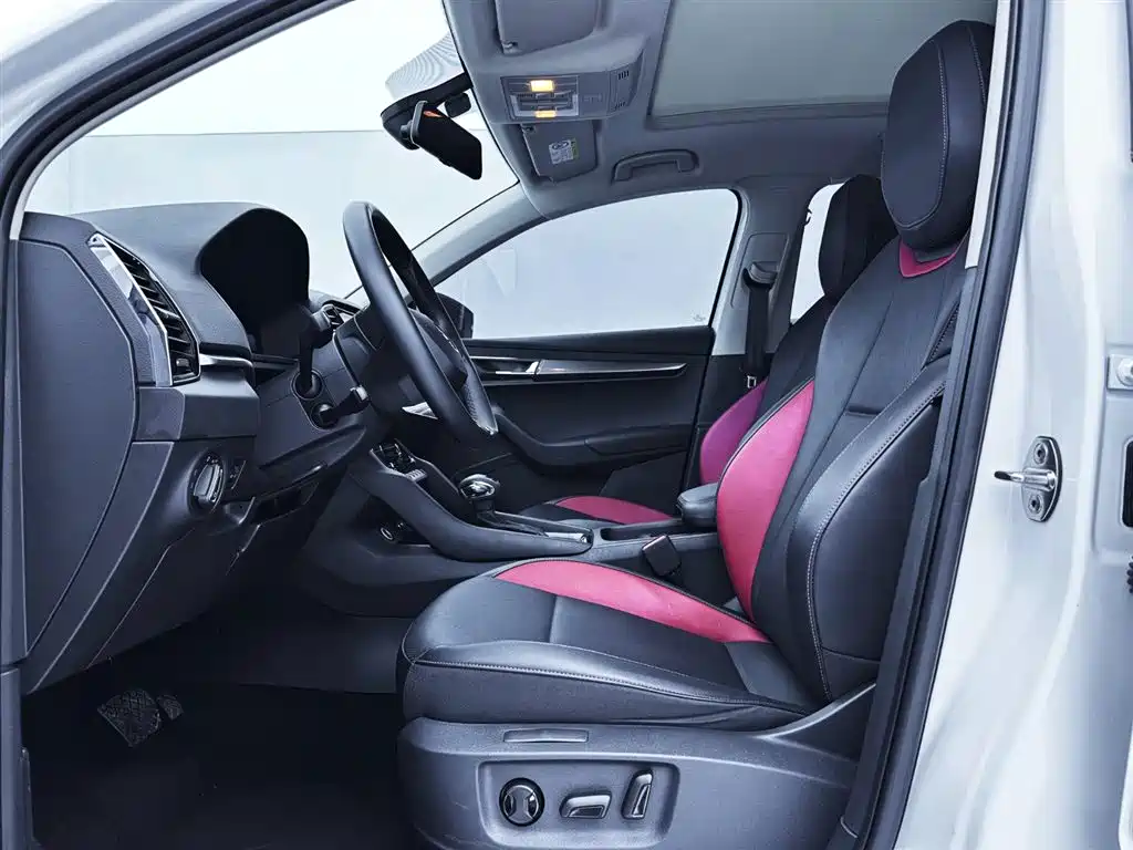 Skoda Karoq 2024 — фото 10