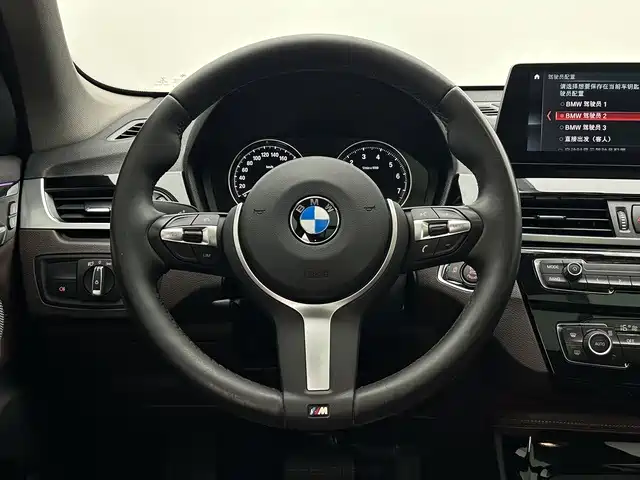 BMW X1 2021 — фото 11