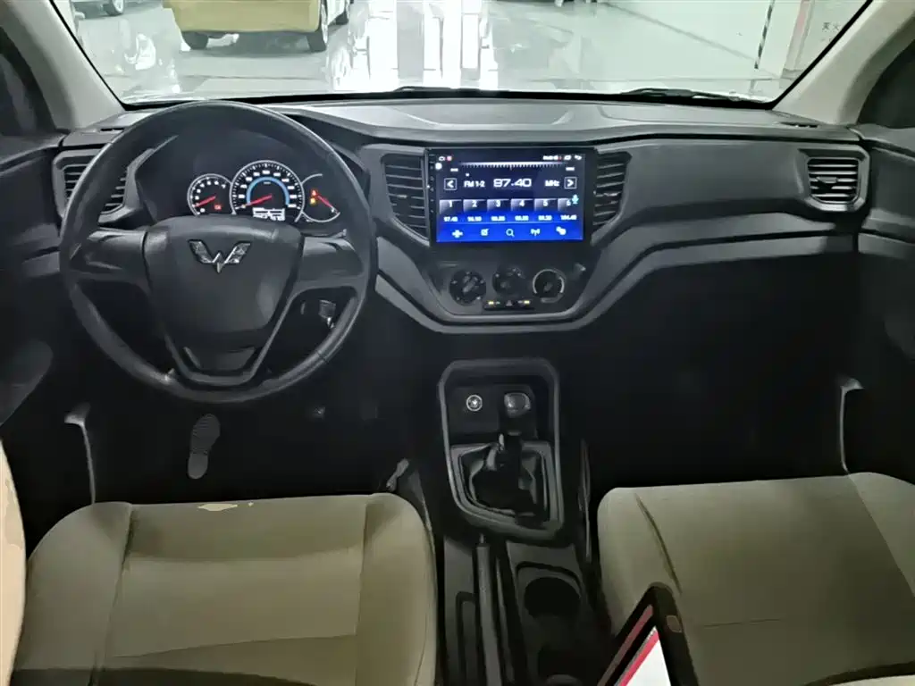 Wuling Hongguang V 2021 — фото 10
