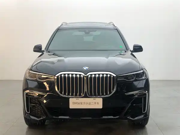 BMW X7 2021