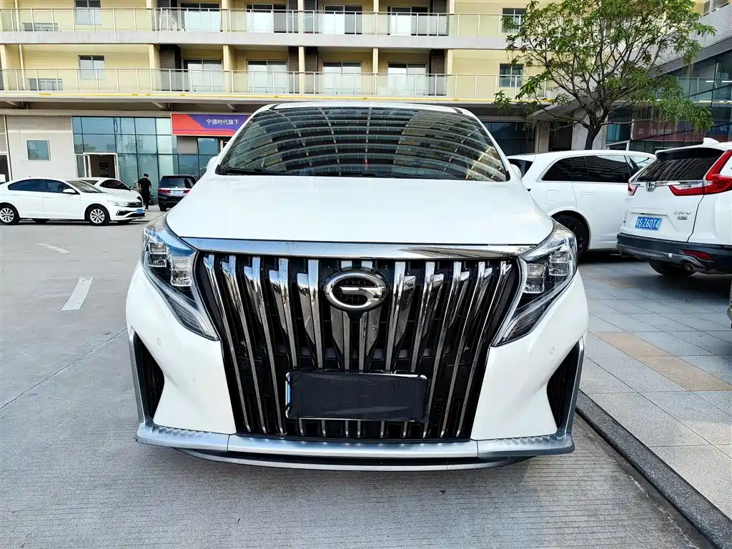 GAC Motor Trumpchi M8 2021 — фото 2