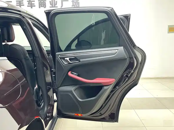 Porsche Macan 2023