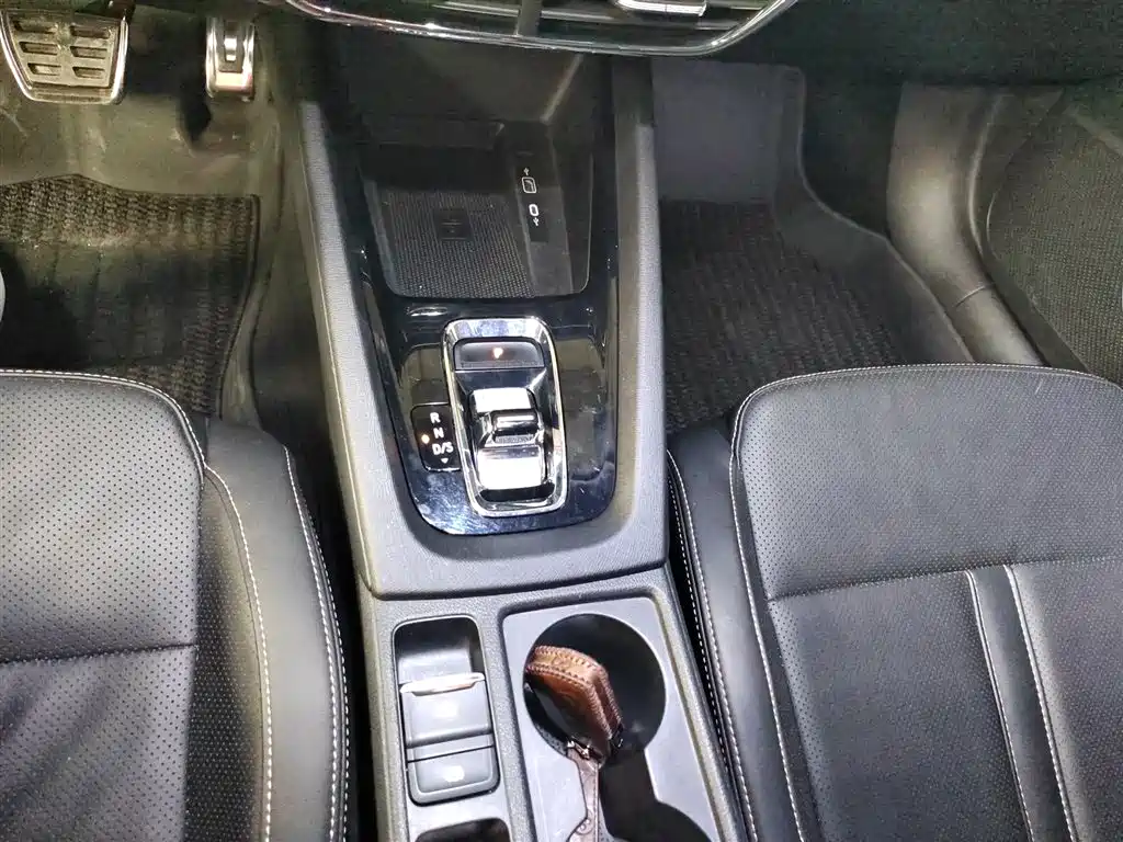 Skoda Octavia 2021 — фото 11