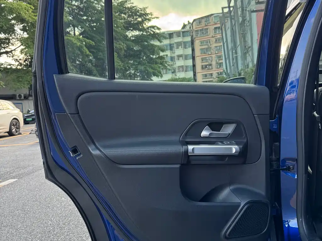 Mercedes-Benz GLB 2021