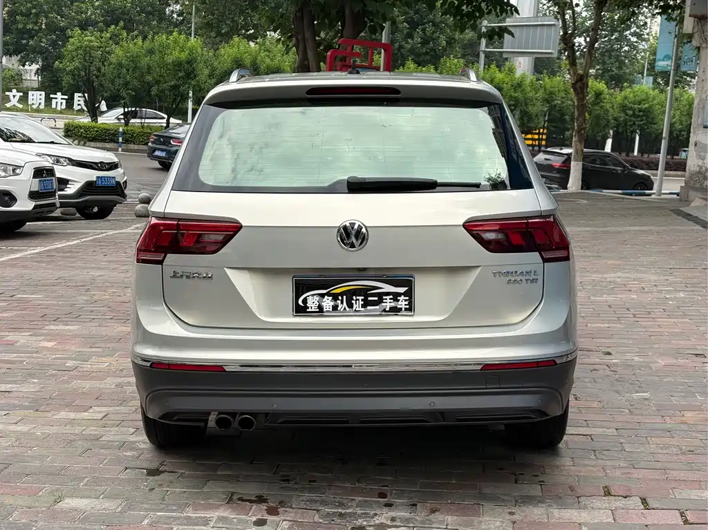 Volkswagen Tiguan L 2017 — фото 5