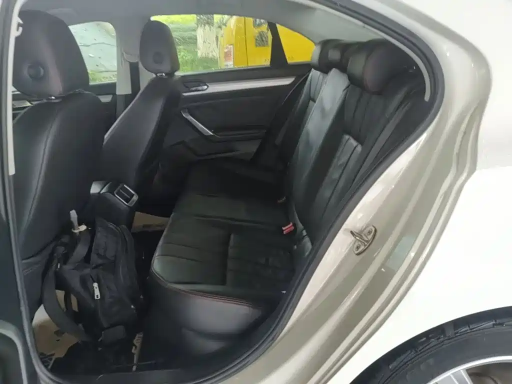 Volkswagen Lamando 2016 — фото 17