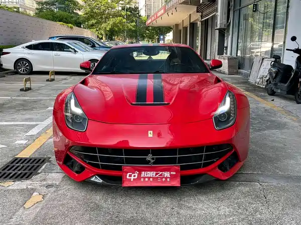 Ferrari F12berlinetta 2013