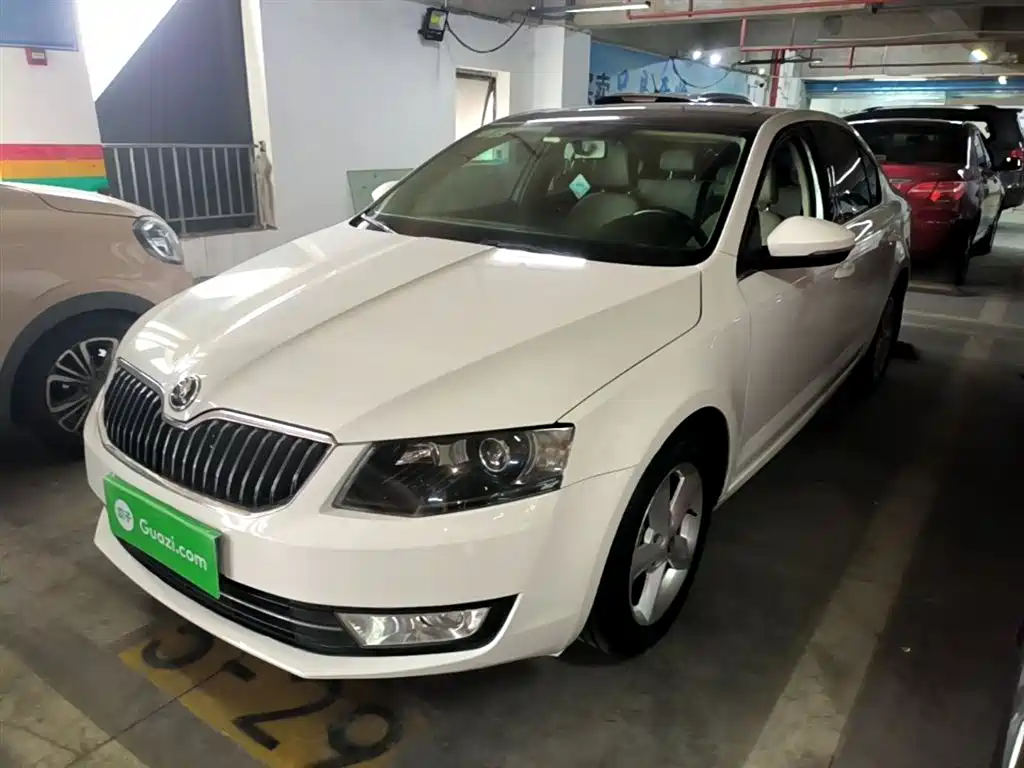 Skoda Octavia 2015 — фото 2