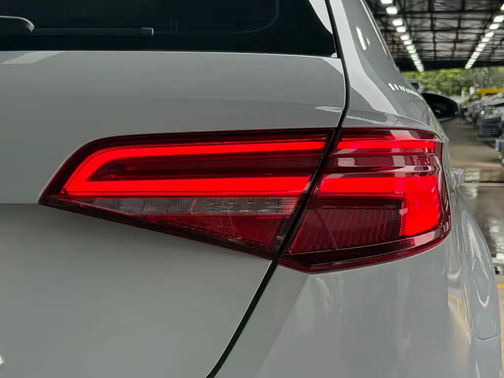 Audi A3 2017 — фото 13