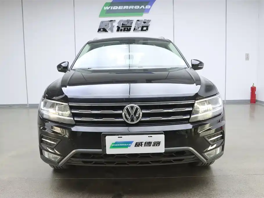 Volkswagen Tiguan L 2018 — фото 2