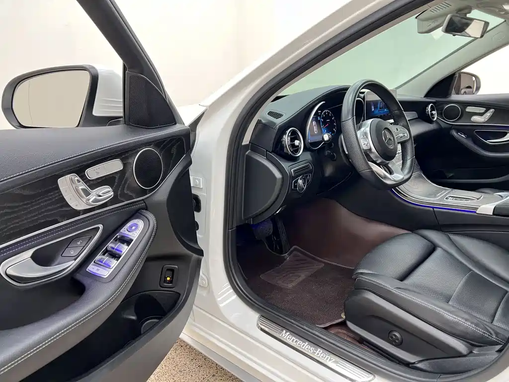 Mercedes-Benz C-Class 2021 — фото 9