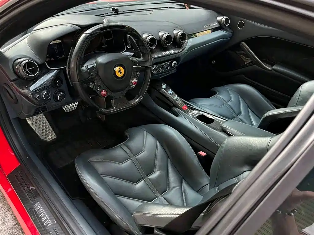 Ferrari F12berlinetta 2013 — фото 15