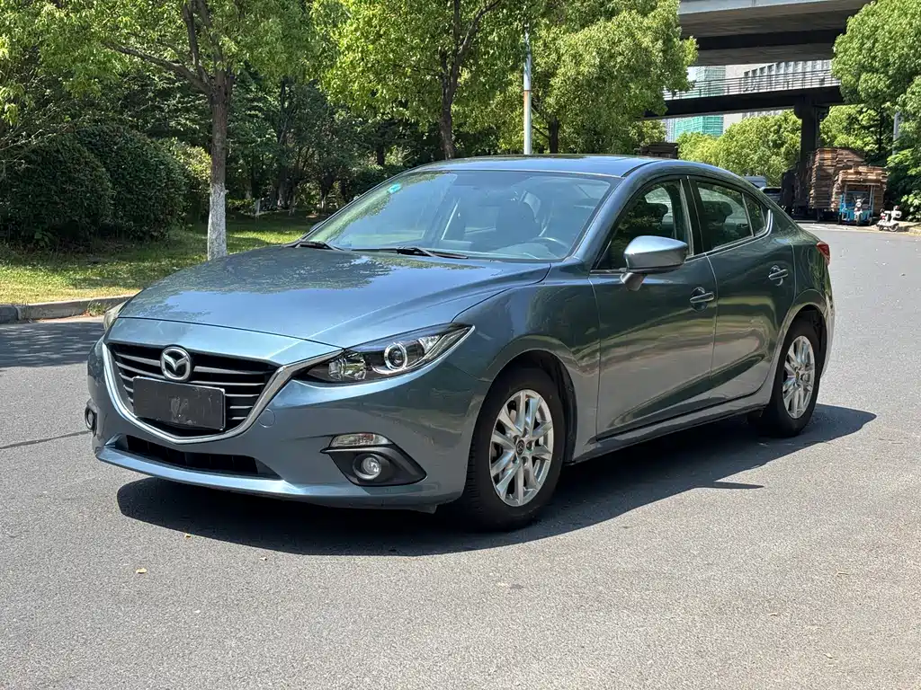Mazda 3 Axela 2016