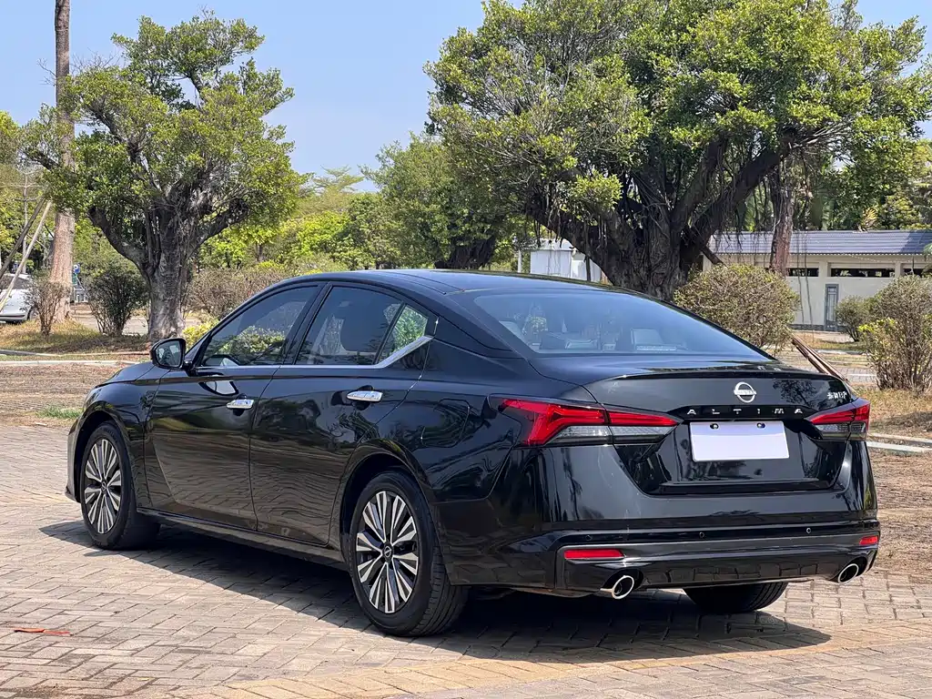 Nissan Teana 2023 — фото 12