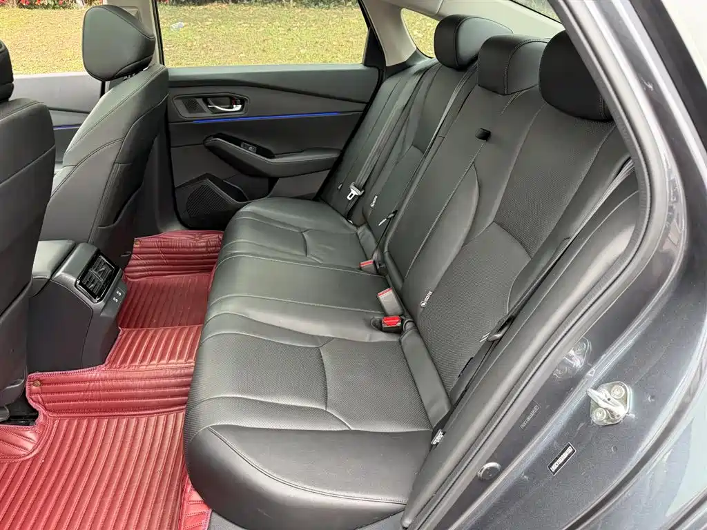 Honda Accord 2023 — фото 10