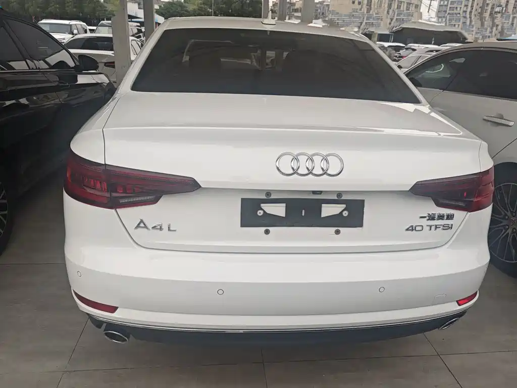Audi A4L 2017 — фото 4
