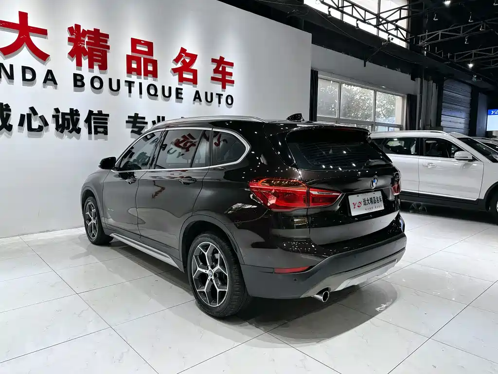 BMW X1 2017 — фото 18