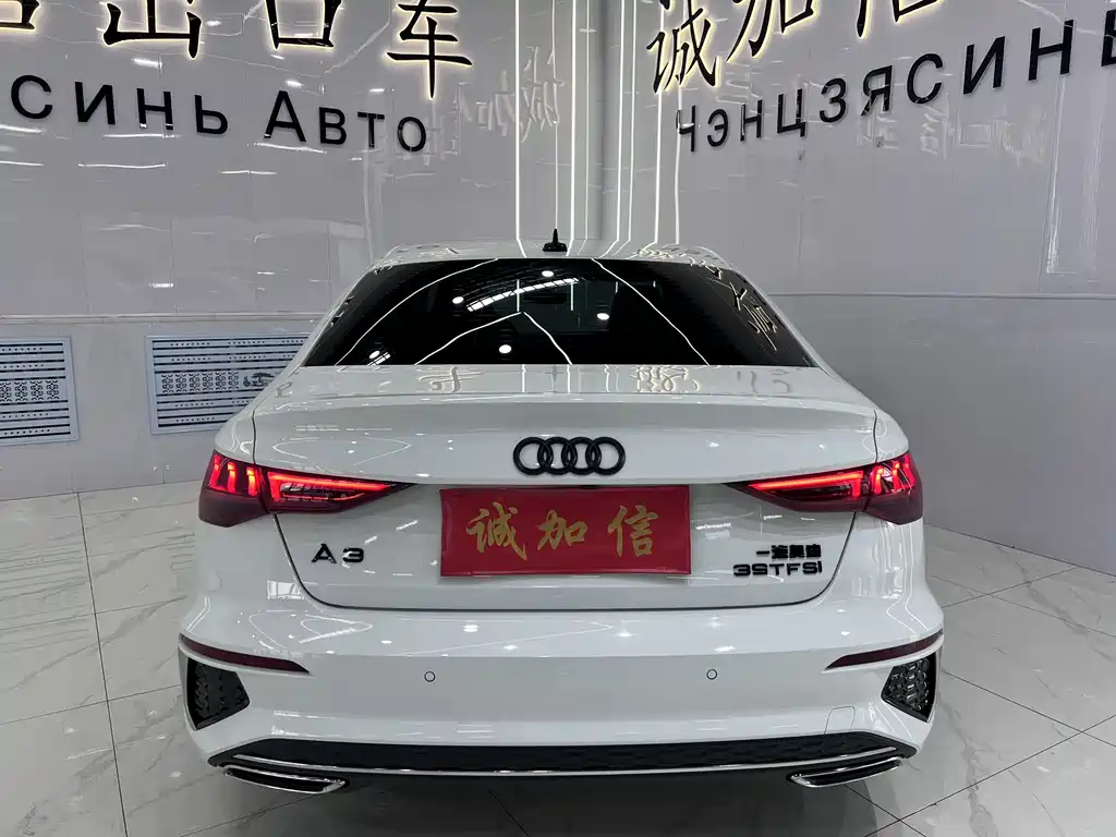 Audi A3 2023 — фото 5