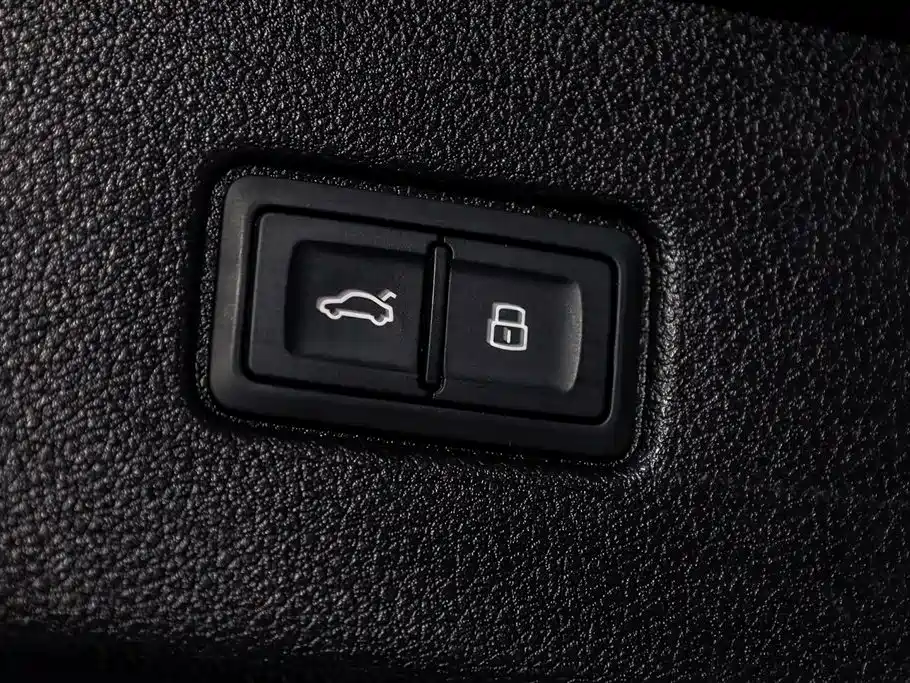 Audi Q7 2020 — фото 2