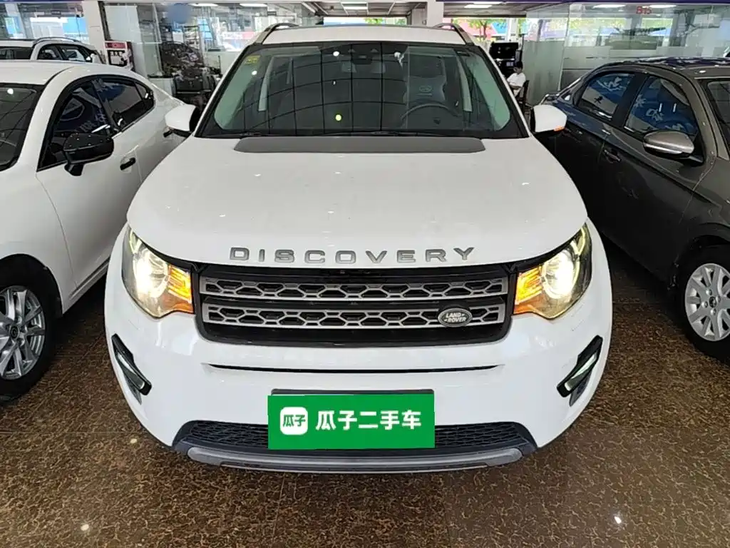 Land Rover Discovery Sport 2017 — фото 3