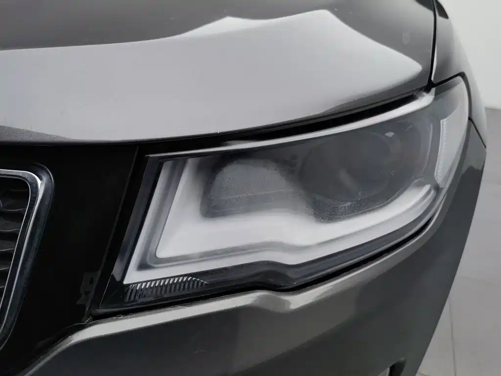 Jeep Compass 2019 — фото 7