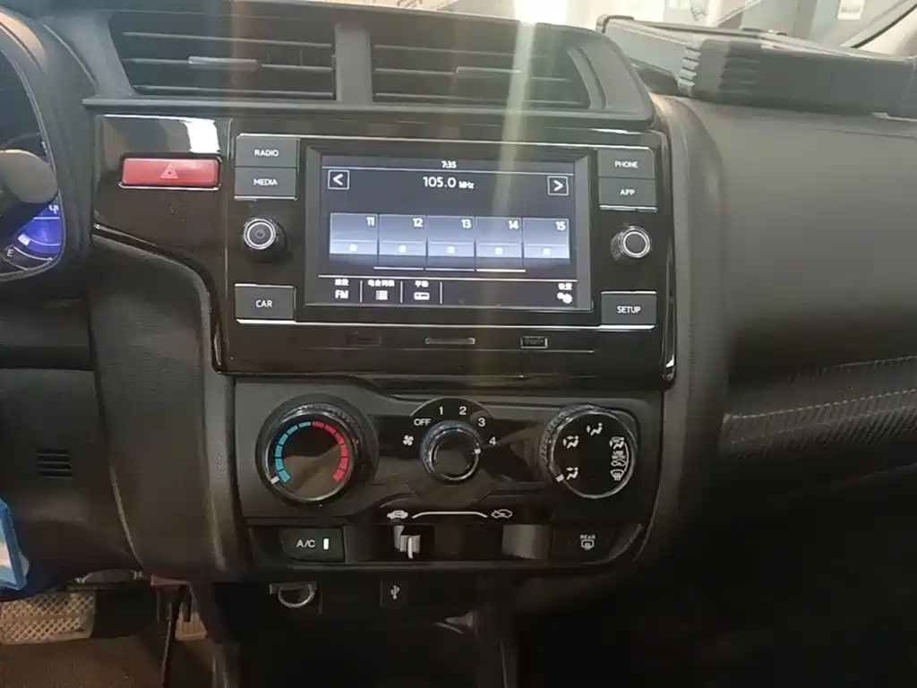 Honda Fit 2018 — фото 13