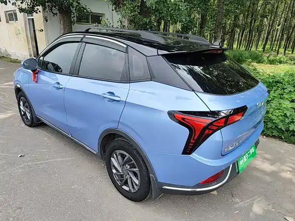 Neta V 2022