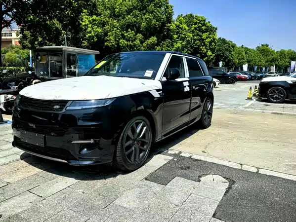 Land Rover Range Rover Sport 2026