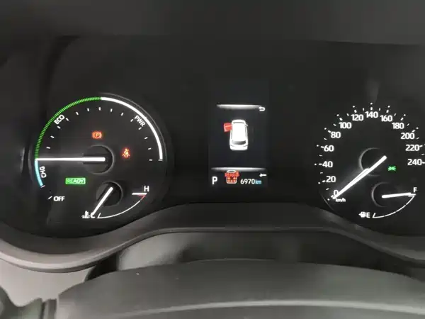 Toyota Granvia 2024