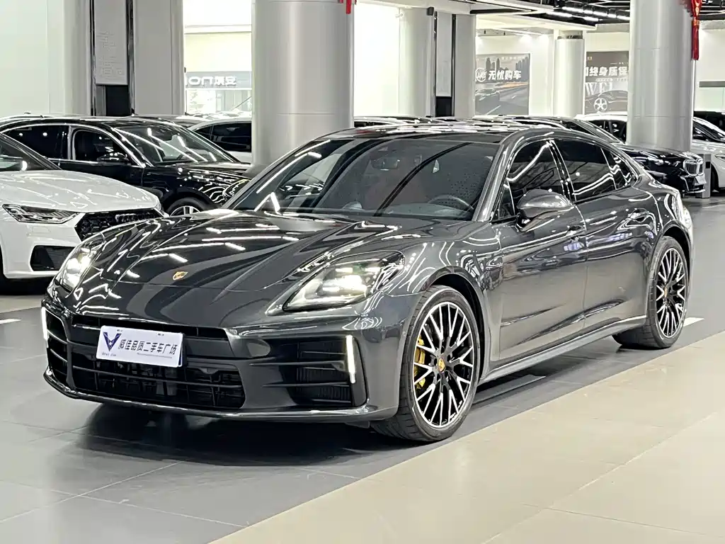 Porsche Panamera 2025 — фото 1