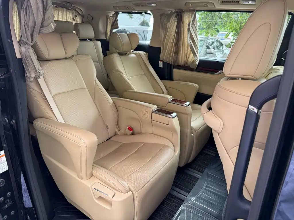 Toyota Alphard 2016 — фото 6