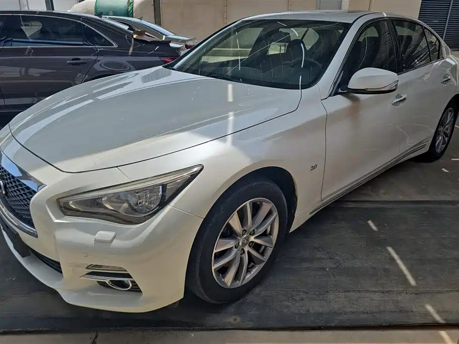 Infiniti Q50L 2017