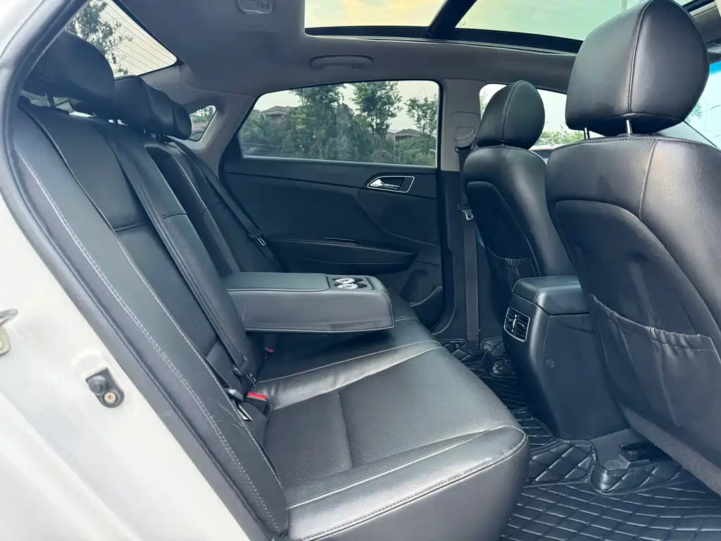 Hyundai Mistra 2015 — фото 6