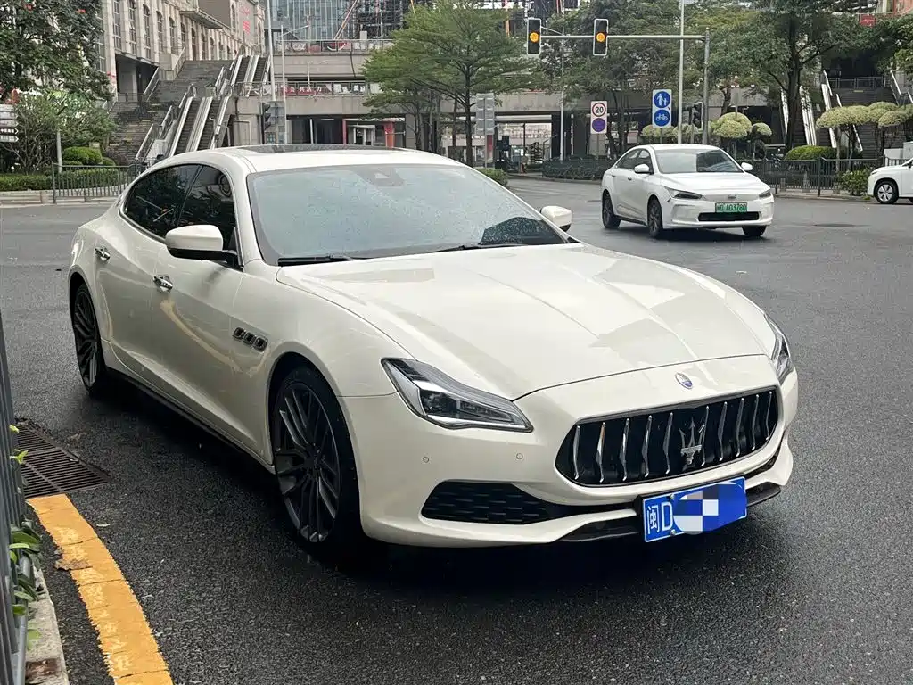Maserati Quattroporte 2021 — фото 3