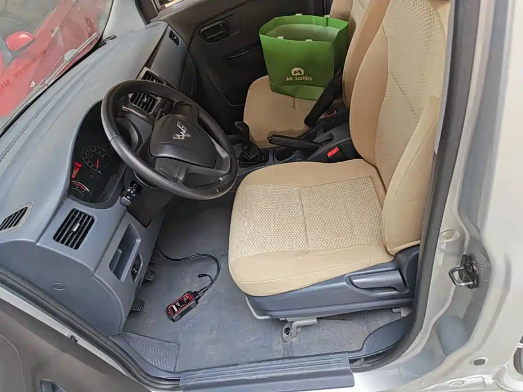 Wuling Rongguang V 2016 — фото 15