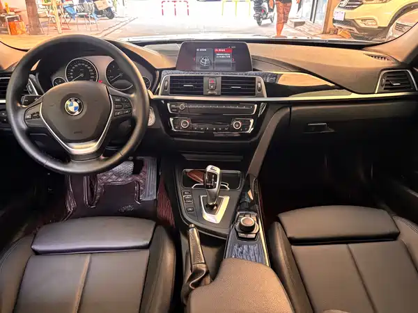 BMW 3 Series 2018