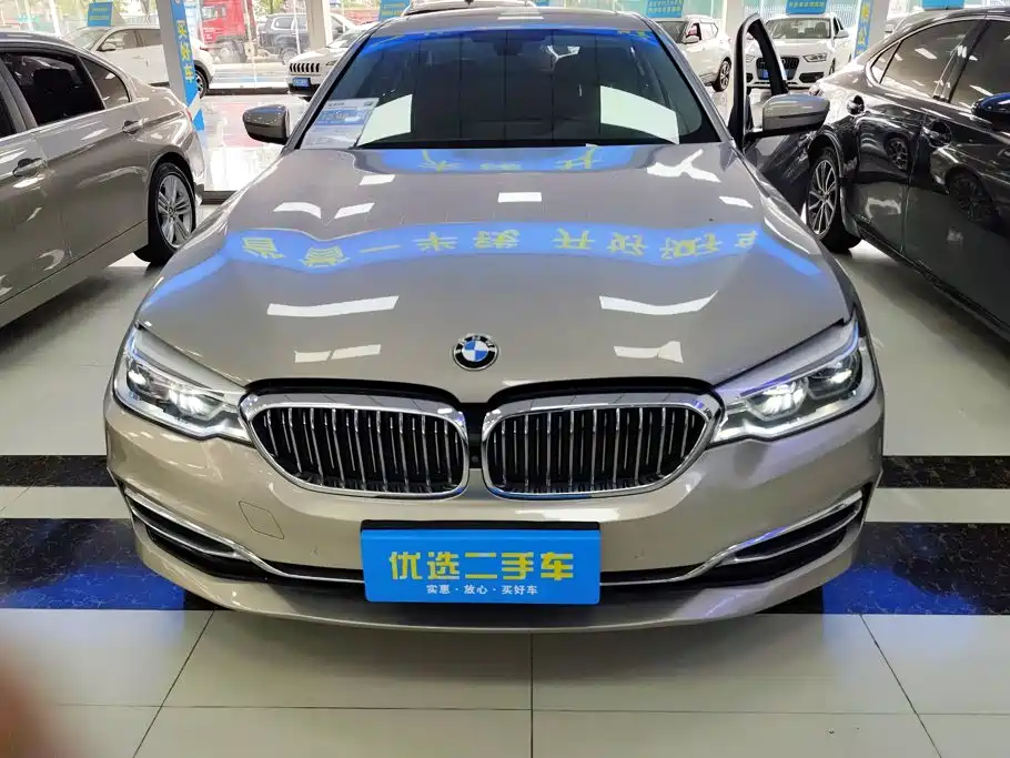 BMW 5 Series 2018 — фото 2