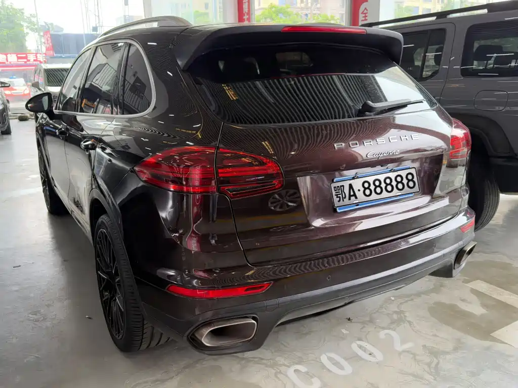 Porsche Cayenne 2016