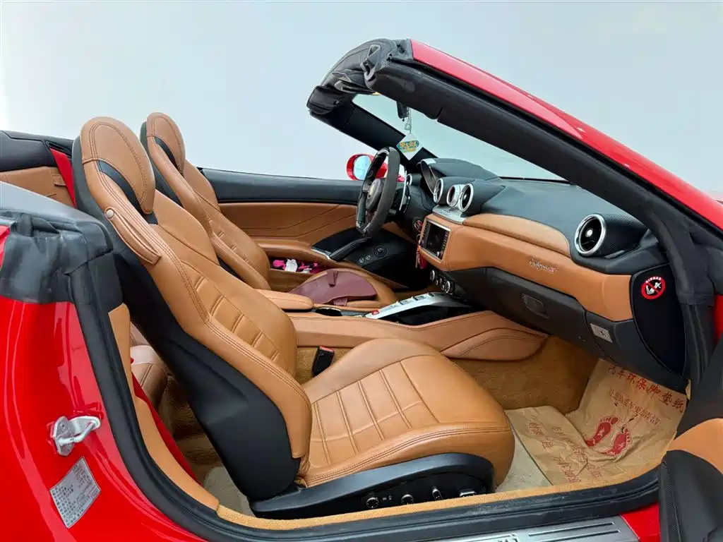 Ferrari California T 2015 — фото 18
